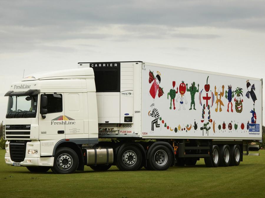  DAF XF105 6x2 FTG Space Cab 2006 года  (UK) (фото 1 из 3)